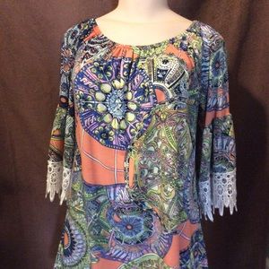 Half Sleeve Lace Tunic Size L-XL Geometric Print